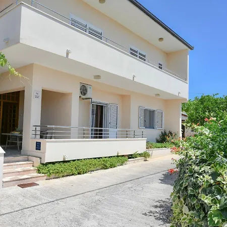 Damir Apartmán